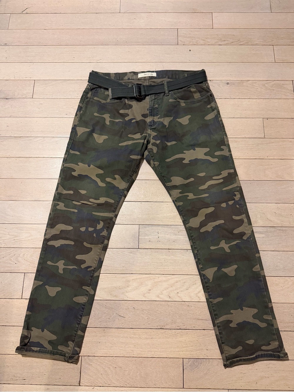 GAP Men's Camo Slim Straight Jeans - Green/Brown Sz . 33 x 32